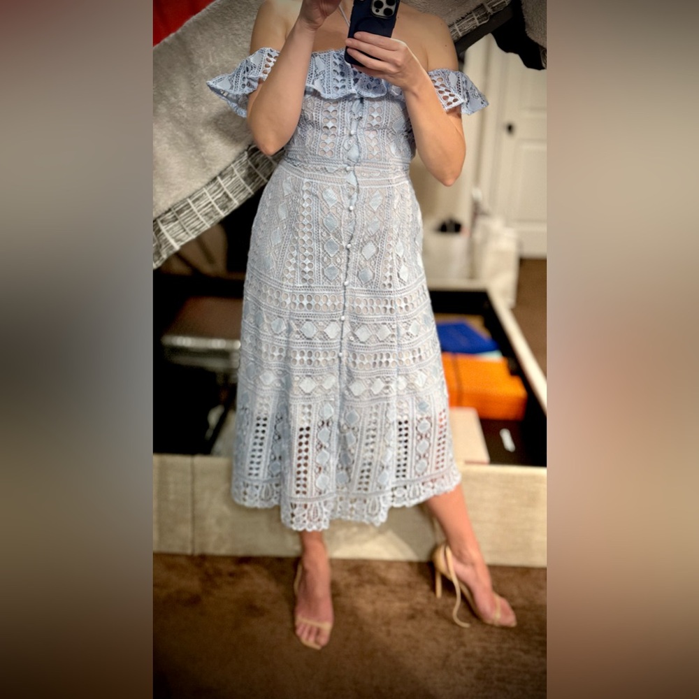 En Saison Lace Midi dress - Light Blue